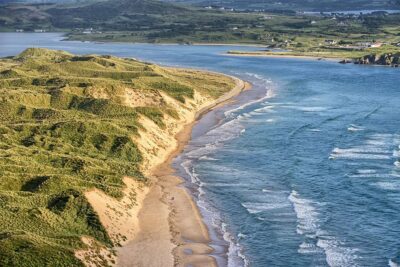The Captivating "Five Fingers Strand"