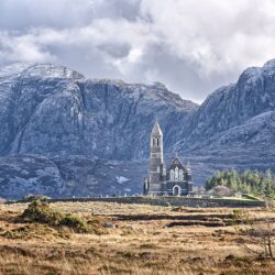 Giant's Head & Church of the Sacred Heart