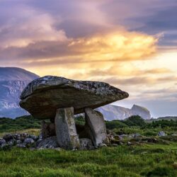 "Kilclooney Dolmen" - Ancient Portal Tomb