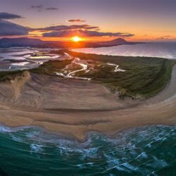 ⚓️ The Anchor Shaped Beach ?