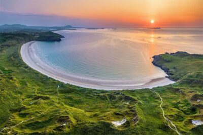 Trá Mór Beach