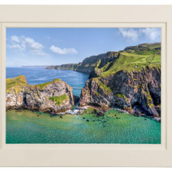 Rope-Bridge-25_MOUNT 'Carrick-a-Rede' Island & Rope Bridge